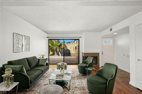 21-25712 Le Parc, Lake Forest, CA, 92630-5941 | Card Image