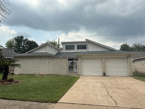 15722 Fox Springs Dr, Houston, TX, 77084-3057 | Card Image