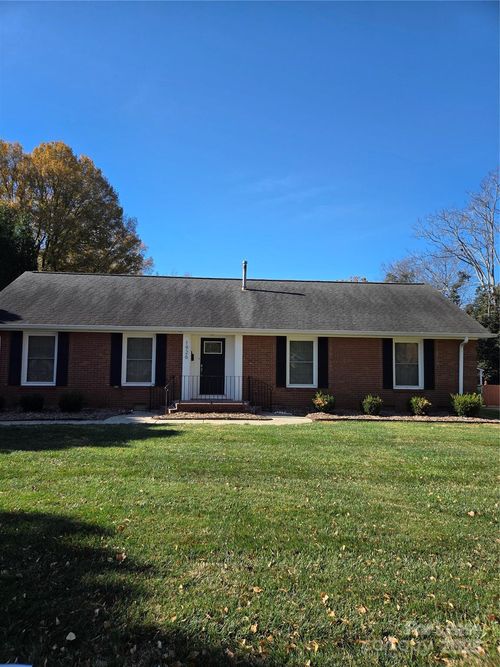 1926 Archdale Dr, Charlotte, NC, 28210-4518 | Card Image