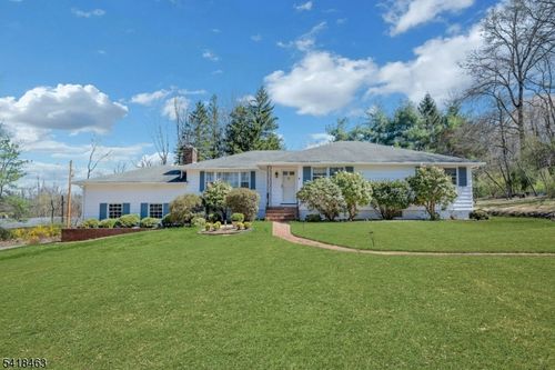 55 Carlton Rd, Millington, NJ, 07946-1904 | Card Image