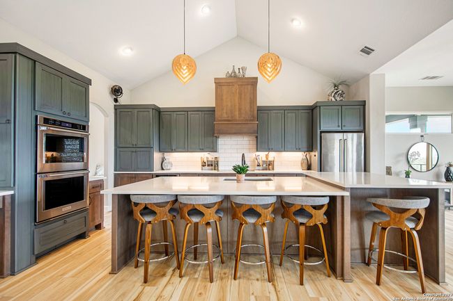 554 Seven Falls Dr, House other with 7 bedrooms, 8 bathrooms and null parking in Fredericksburg TX | Image 9