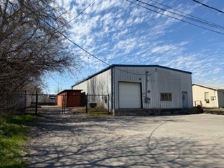 Commercial Lease in Haltom City 2