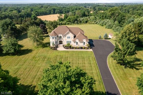 9 Van Fleet Rd, Neshanic Station, NJ, 08853-4301 | Card Image