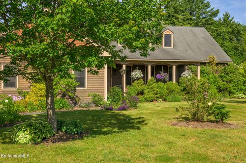 5 Stoneledge Rd, Lenox, MA, 01240-2650 | Card Image