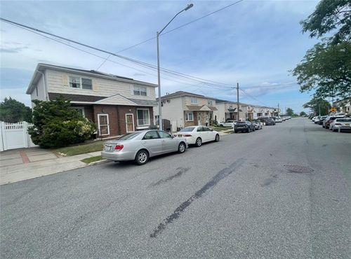 69 Littlefield Ave, Staten Island, NY, 10312-6509 | Card Image