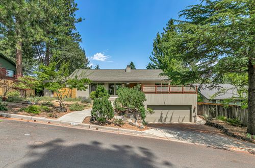 1379 Ponderosa Dr, Ashland, OR, 97520-3428 | Card Image