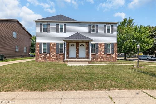 9160 Memphis Ave, Cleveland, OH, 44144-2036 | Card Image