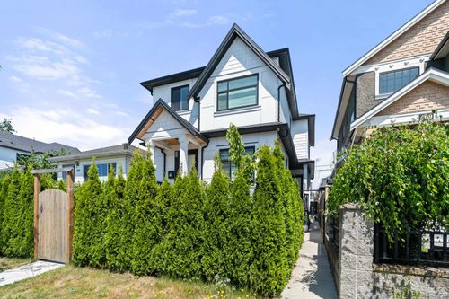 465 57th Ave E, Vancouver, BC, V5X1S8 | Card Image
