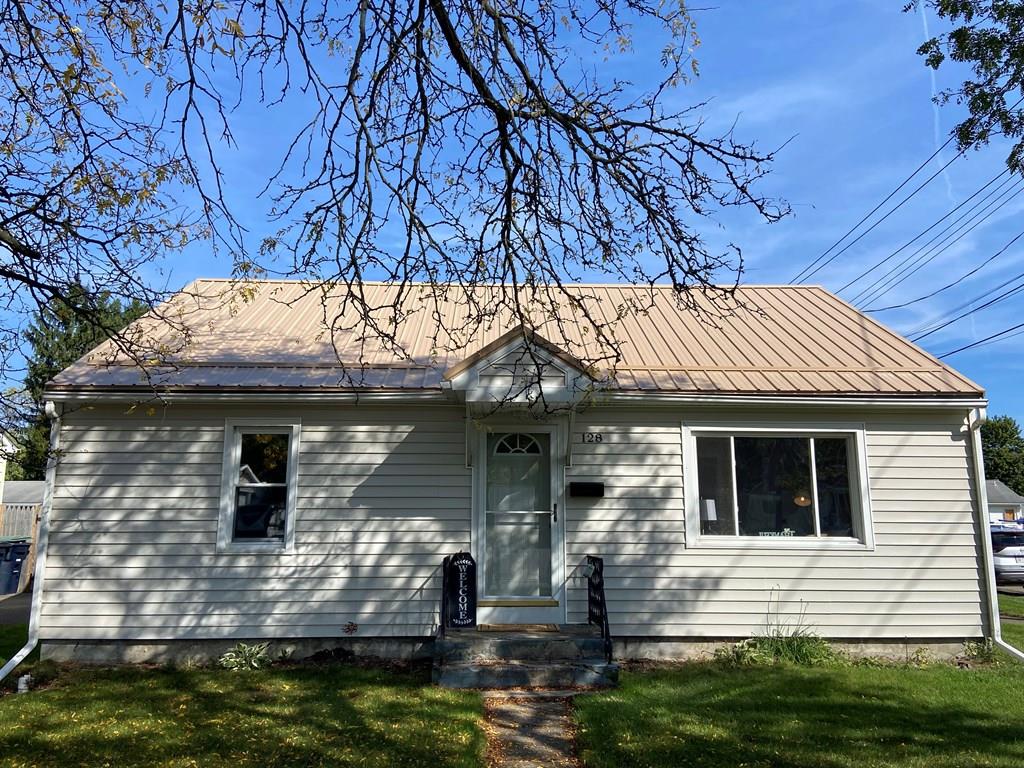 Lynwood Ave, Elmira, NY 14903