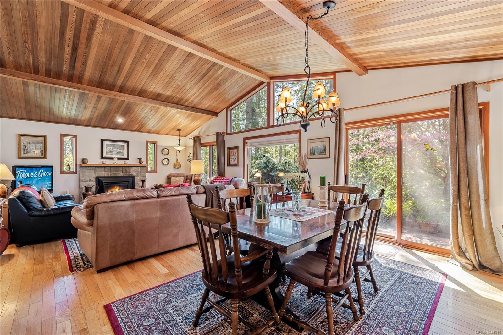 Residential in Salt Spring 3