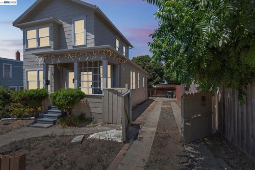 734 734 Florida St, Vallejo, CA, 94590 | Card Image