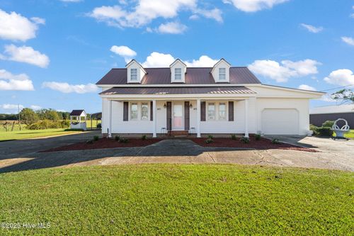 401 Allens Crossroads Rd, Four Oaks, NC, 27524-8178 | Card Image