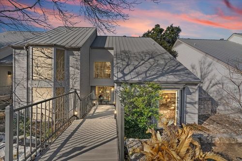 176 World Of Tennis Sq, Lakeway, TX, 78738-1104 | Card Image