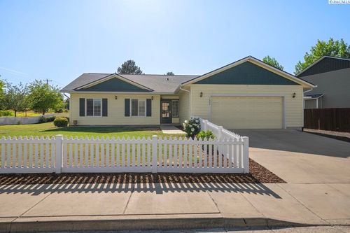 1005 Sw Marcia Dr, Pullman, WA, 99163-5253 | Card Image