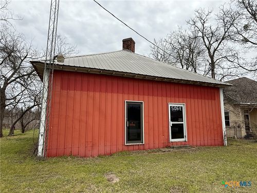 506 E Cameron Ave, Rockdale, TX, 76567-2931 | Card Image