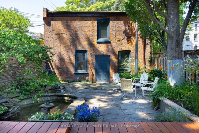 288 Sherbourne St, House attached with 9 bedrooms, 5 bathrooms and null parking in Toronto ON | Image 32