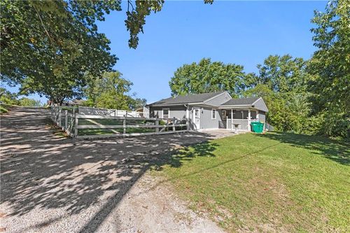 306 N 134th St, Bonner Springs, KS, 66012-9103 | Card Image