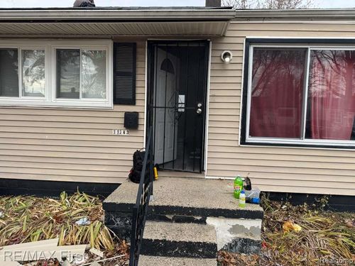 11243 Fisher Ave, Warren, MI, 48089-3004 | Card Image