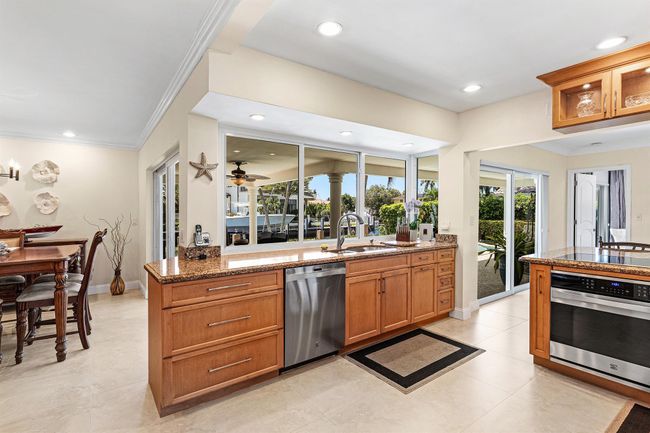 4220 Ne 24 Th Ave, House other with 3 bedrooms, 2 bathrooms and null parking in Lighthouse Point FL | Image 10
