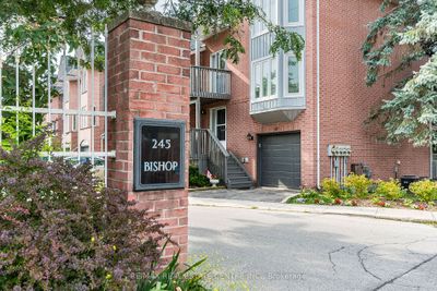 51 - 245 Bishop St S, Condo with 2 bedrooms, 2 bathrooms and 1 parking in Cambridge ON | Image 1