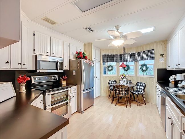 Kitchen | Image 9
