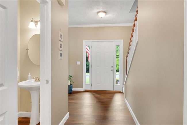 260 Roberts Rd, House other with 5 bedrooms, 4 bathrooms and null parking in Suwanee GA | Image 5