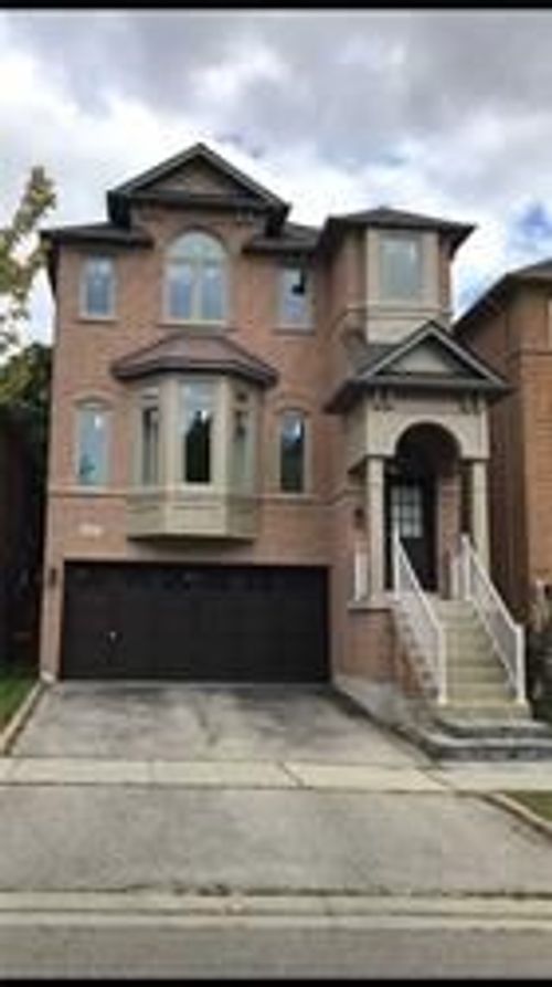 107 Brock Ave, Markham, ON, L6C2E8 | Card Image