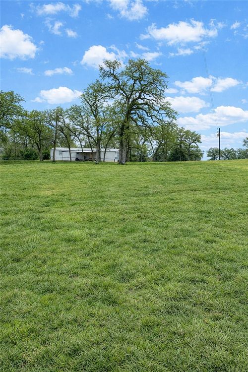 7031 Red Rock Rd, Franklin, TX, 77856 | Card Image