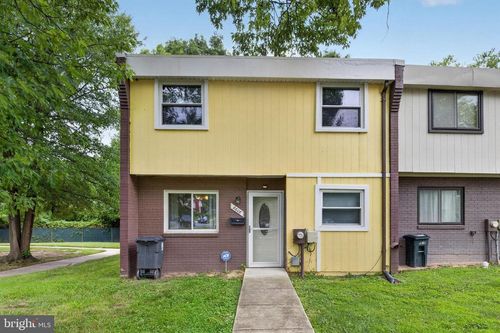 8608 Brae Brooke Dr, LANHAM, MD, 20706-3814 | Card Image