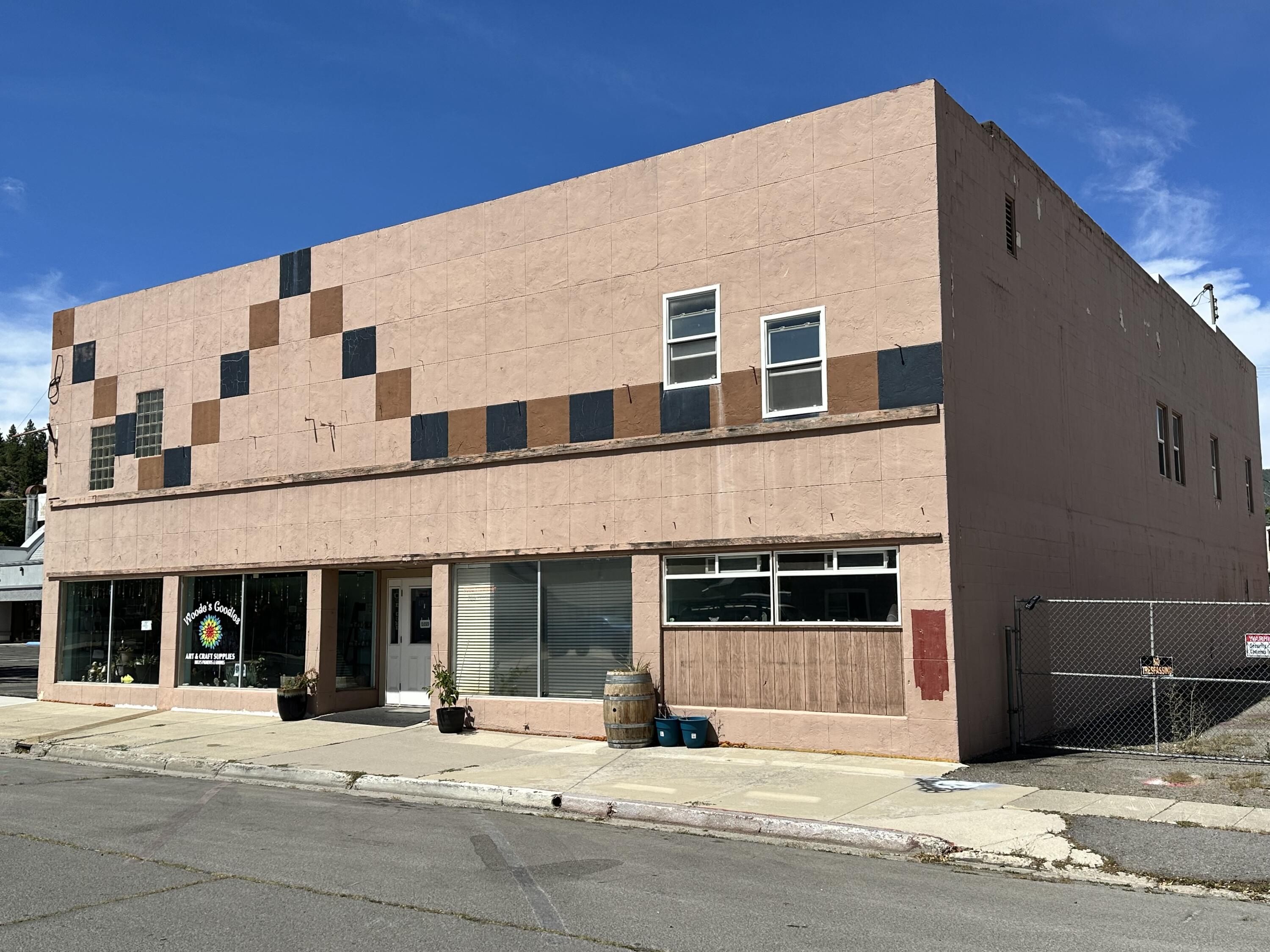 705 Cottage St, Susanville, CA 96130