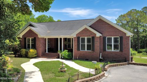 789 Queens Creek Rd, Hubert, NC, 28539-4193 | Card Image