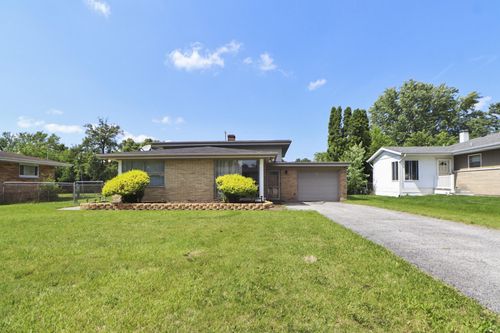 530 E 52nd Pl, Merrillville, IN, 46410-1525 | Card Image