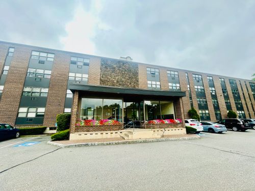 4b-9 Park St, Norwalk, CT, 06851-4804 | Card Image