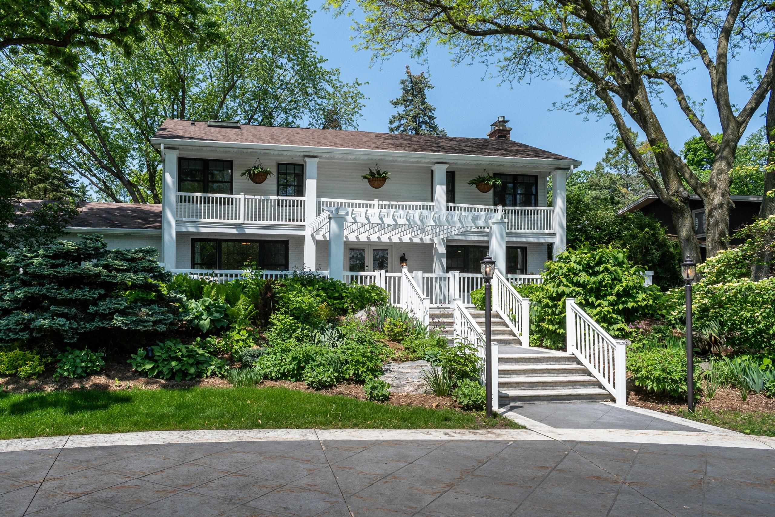 Skyline Dr, Madison, WI 53705