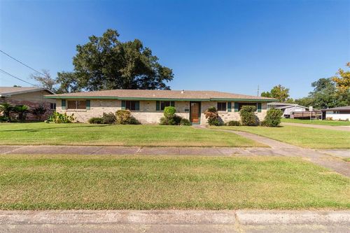 404 Dewald Ln, Lake Charles, LA, 70605-2710 | Card Image