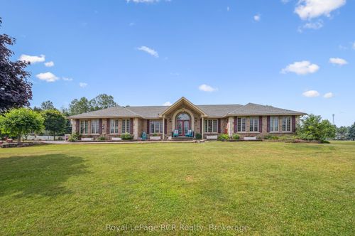 2 Murray Way, Mount Forest, ON, N0G2L0 | Card Image