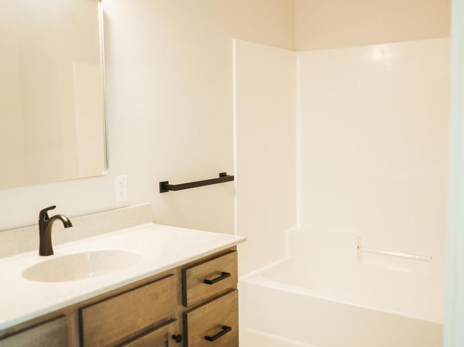 249 Franzen Ridge Rd, Townhouse with 2 bedrooms, 2 bathrooms and null parking in Elkader IA | Image 33