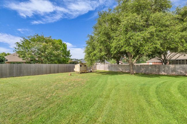 View of yard | Image 33