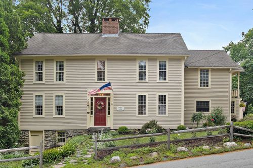 6 Canterbury Tpke, Norwich, CT, 06360-1811 | Card Image