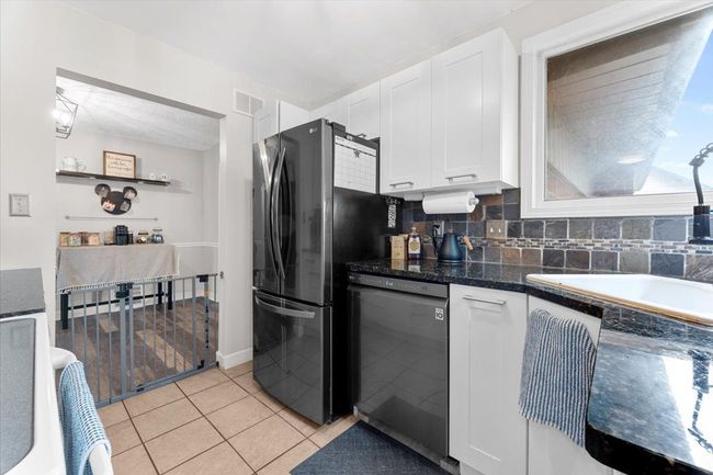6350 King Ave, House other with 3 bedrooms, 2 bathrooms and null parking in Allen Park MI | Image 6