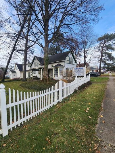 935 S Ironwood Drive, House other with 3 bedrooms, 2 bathrooms and 2 parking in South Bend IN | Image 2