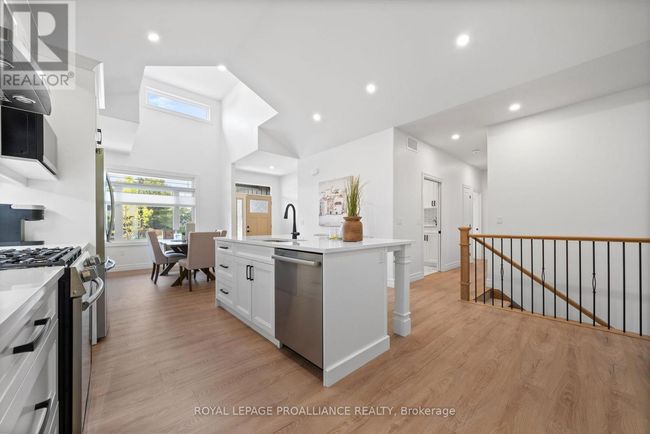 48 Deerview Dr, House other with 3 bedrooms, 3 bathrooms and 6 parking in Trenton ON | Image 11