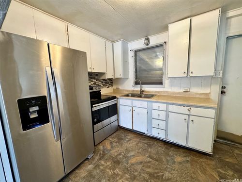 86-313 Puhawai Rd, Waianae, HI, 96792-2719 | Card Image