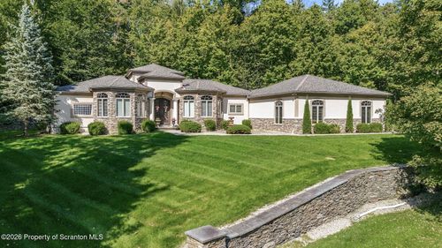 1004 Oakford Woods, Waverly, PA, 18471 | Card Image
