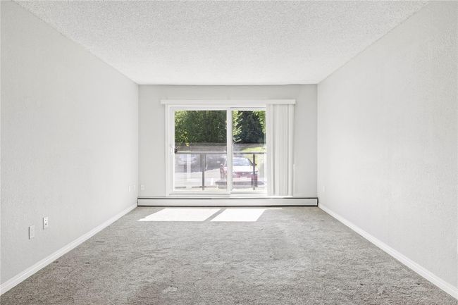 202 - 218 Bayview Ave, Condo with 2 bedrooms, 1 bathrooms and null parking in Ladysmith BC | Image 6