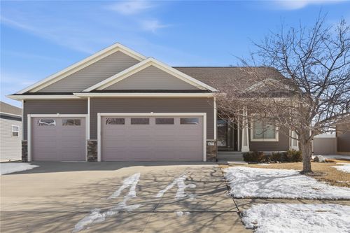 677 Raleigh Lane, Marion, IA, 52302 | Card Image