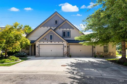 3286 N Gaviola Ave, Meridian, ID, 83646-7774 | Card Image