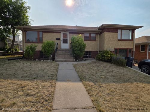 1626 Crook Ave, Cheyenne, WY, 82001-5324 | Card Image