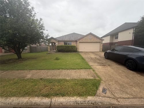621 Dark Tree Ln, Round Rock, TX, 78664-3975 | Card Image