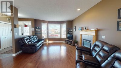 9912 114a Ave, House other with 4 bedrooms, 3 bathrooms and null parking in Fort St. John BC | Image 2